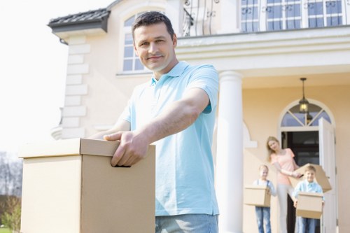 A smooth home relocation process in Barnet